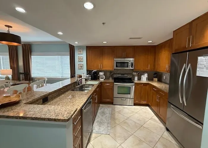 Holiday home Ocean View Steps From The With Balcony Wifi Ac & Shared Pool